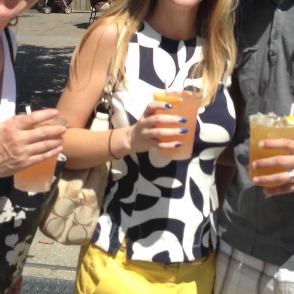 Banana Republic Shirt - Picture 5 of 5